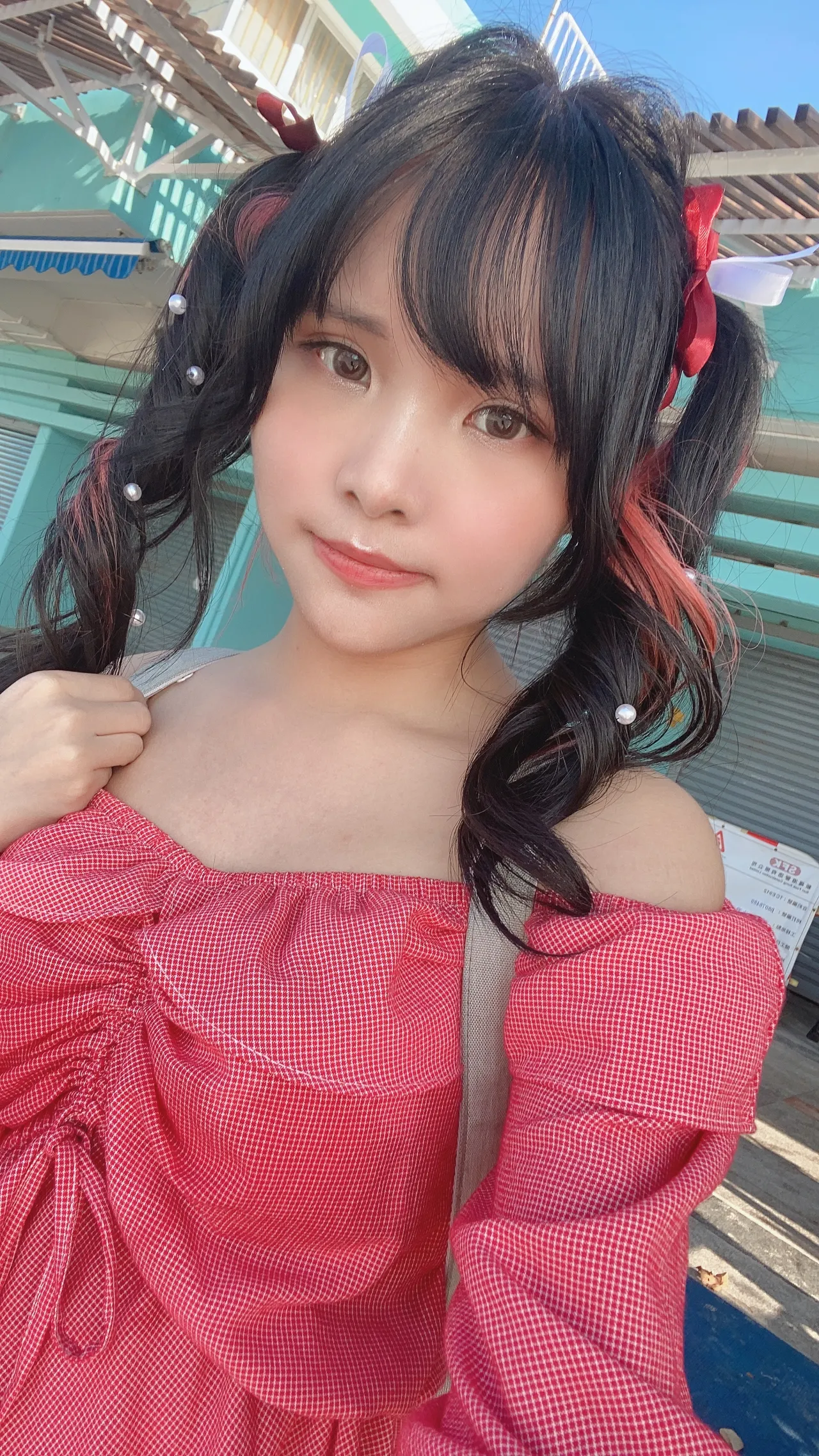 Niya Gerda - Red Hood Bad Wolf Niya Gerda - Red Hood Bad Wolf