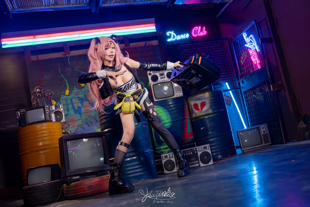 Yaokoututu 咬人小小兔 – Nicole (Zenless Zone Zero) Yaokoututu 咬人小小兔 – Nicole (Zenless Zone Zero)