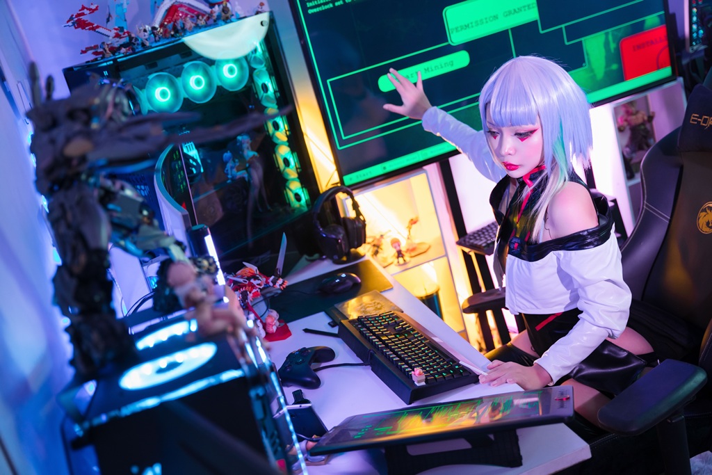 Umeko J – Lucy (Cyberpunk Edgerunners) Umeko J – Lucy (Cyberpunk Edgerunners)