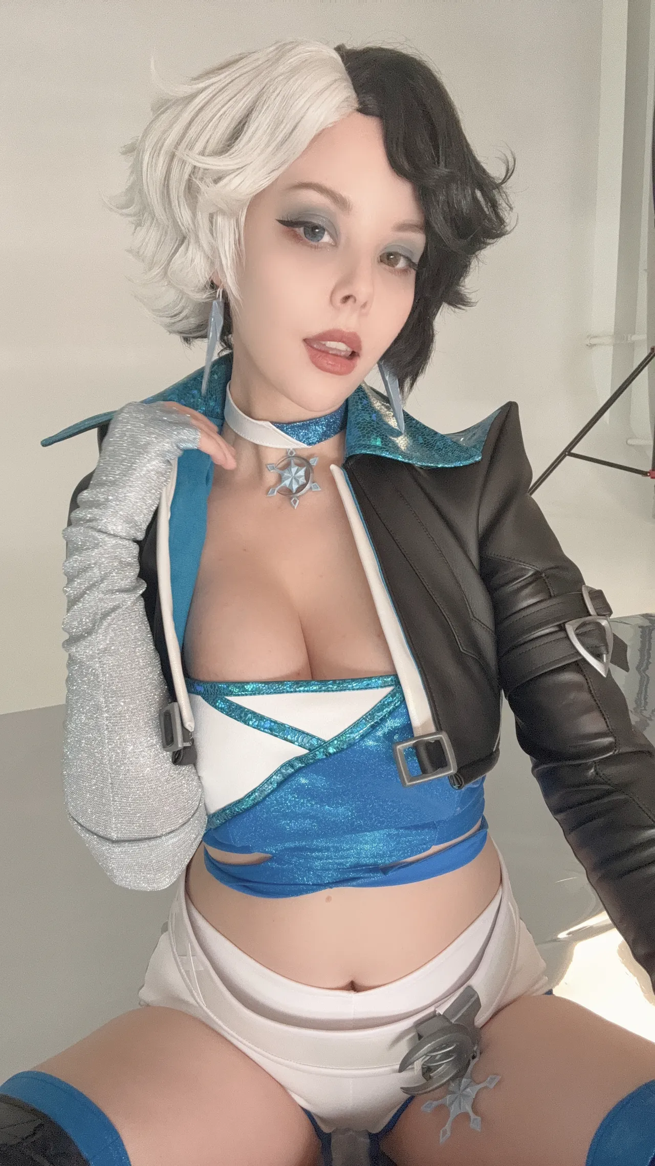 Helly Valentine - Luna Snow selfie Helly Valentine - Luna Snow selfie