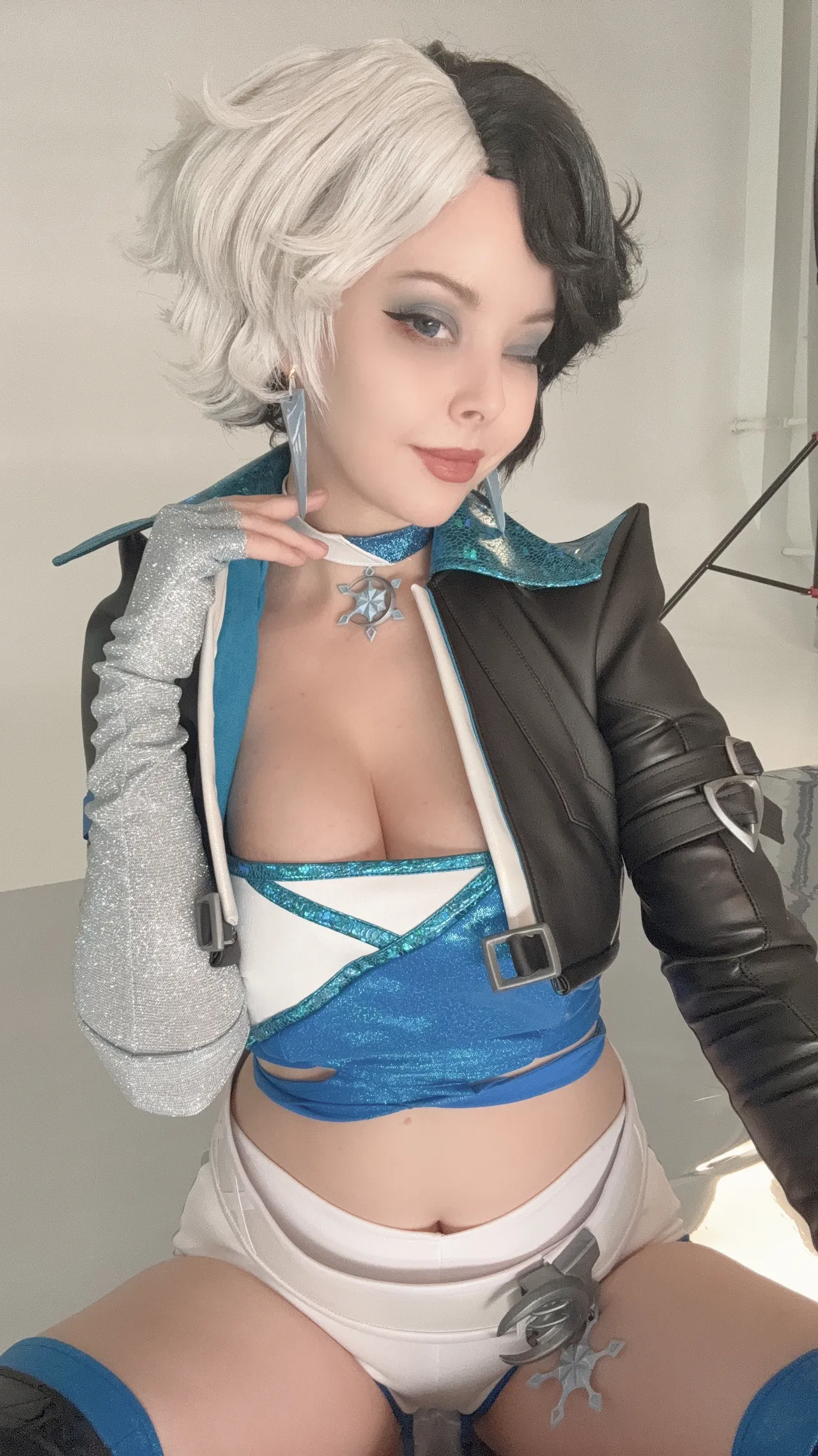 Helly Valentine - Luna Snow selfie Helly Valentine - Luna Snow selfie