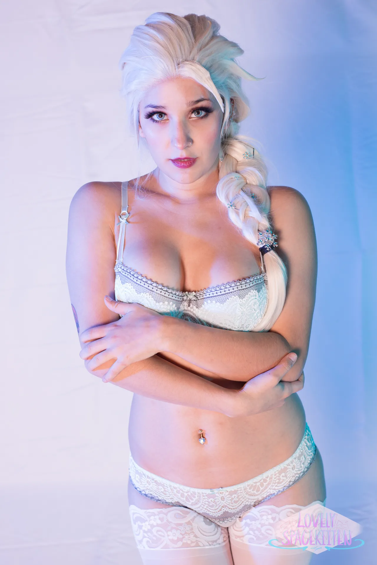 Lovelyspacekitten - Elsa XMAS Lovelyspacekitten - Elsa XMAS