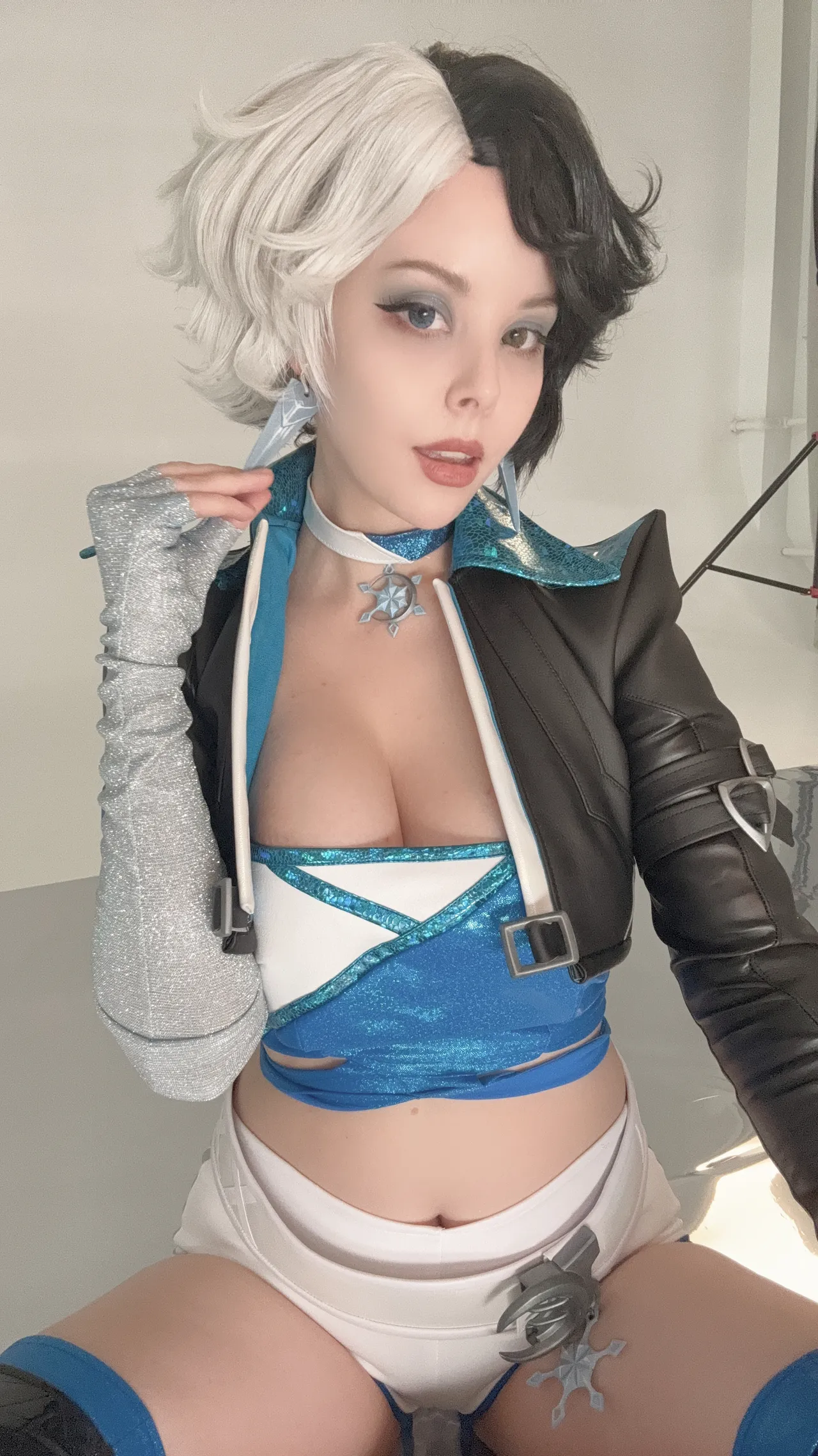 Helly Valentine - Luna Snow selfie Helly Valentine - Luna Snow selfie