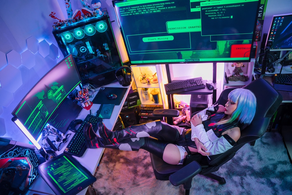 Umeko J – Lucy (Cyberpunk Edgerunners) Umeko J – Lucy (Cyberpunk Edgerunners)