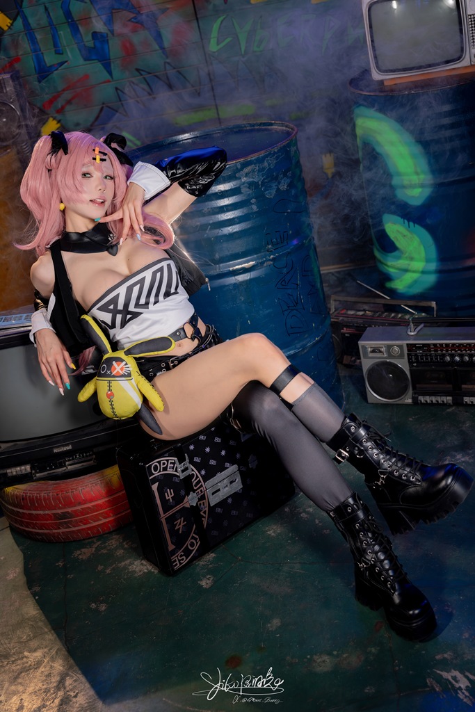 Yaokoututu 咬人小小兔 – Nicole (Zenless Zone Zero) Yaokoututu 咬人小小兔 – Nicole (Zenless Zone Zero)