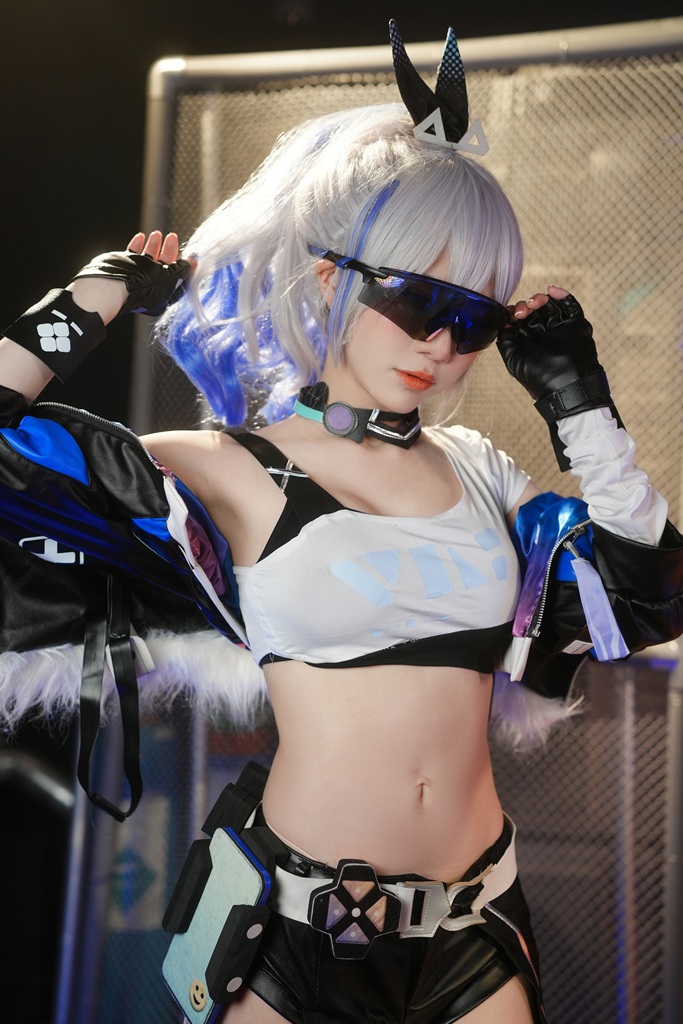Sally Dorasnow – Silver Wolf (Honkai: Star Rail) Sally Dorasnow – Silver Wolf (Honkai: Star Rail)