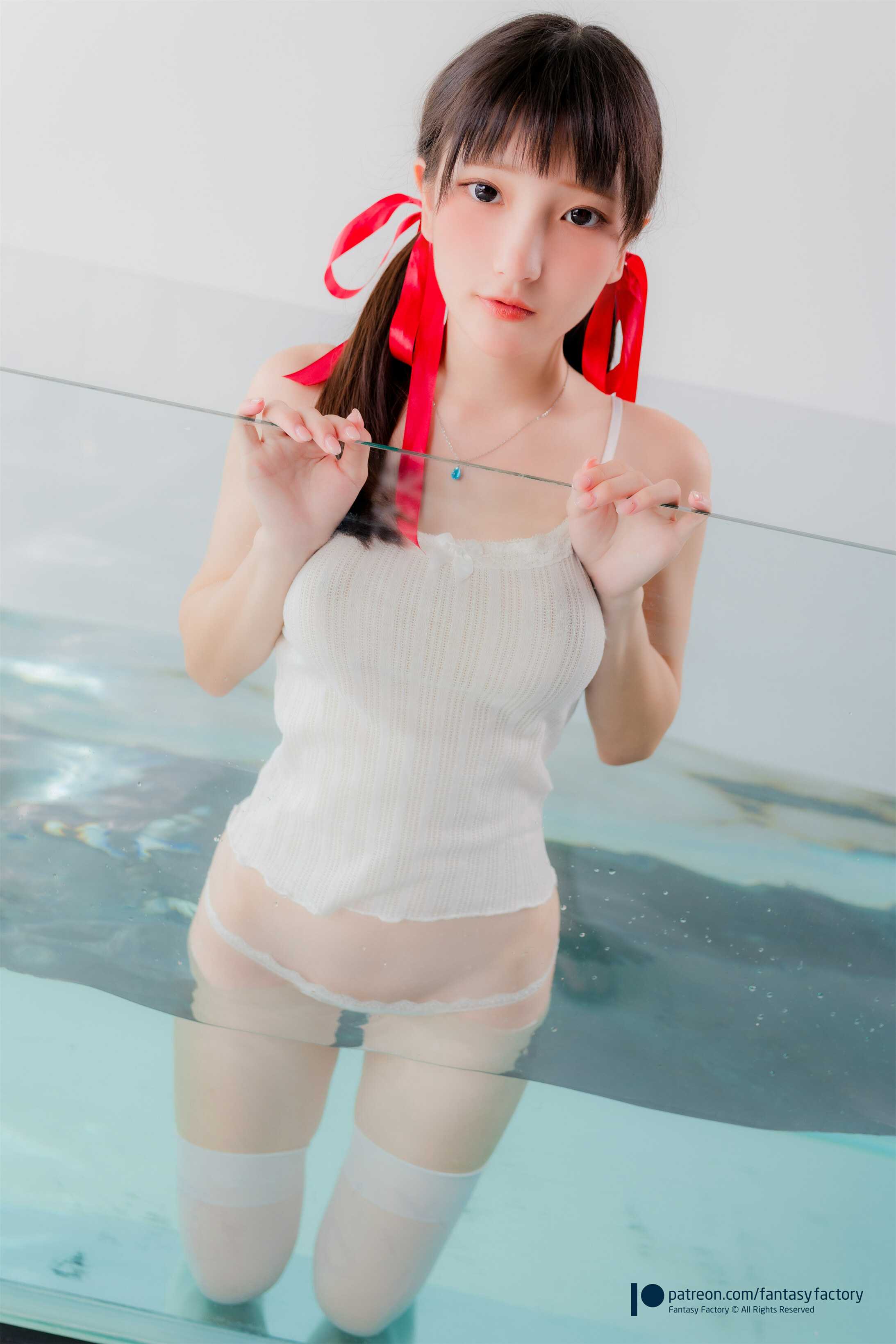 Komachi Red ribbon in water Komachi Red ribbon in water