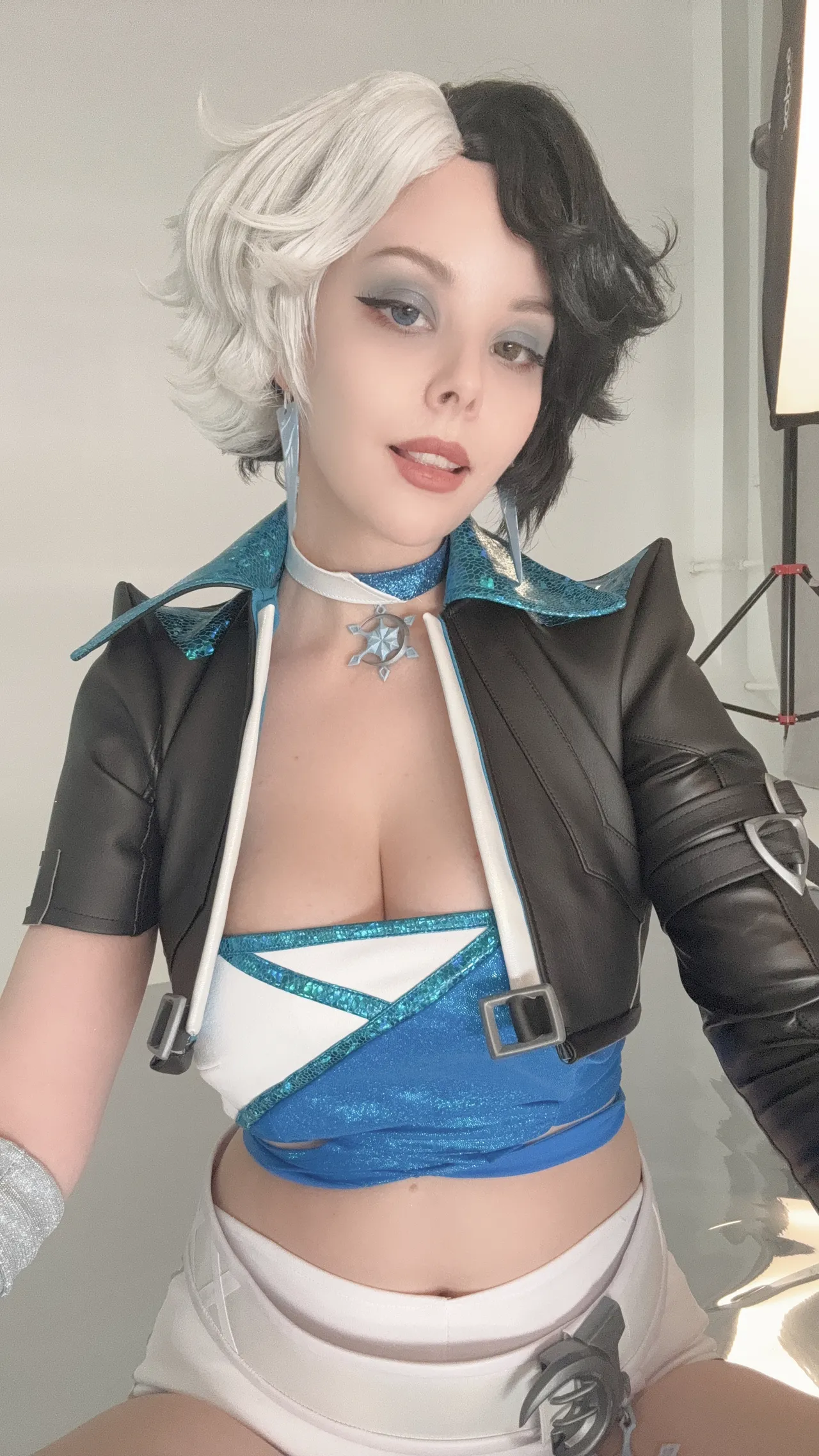 Helly Valentine - Luna Snow selfie Helly Valentine - Luna Snow selfie