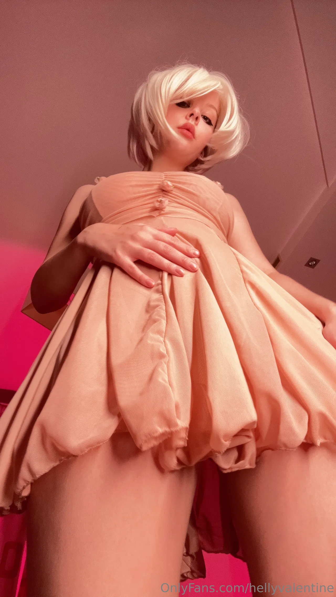 Helly Valentine - Sexy 2B Helly Valentine - Sexy 2B