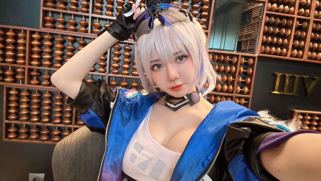 Sally Dorasnow – Silver Wolf (Honkai: Star Rail) Sally Dorasnow – Silver Wolf (Honkai: Star Rail)