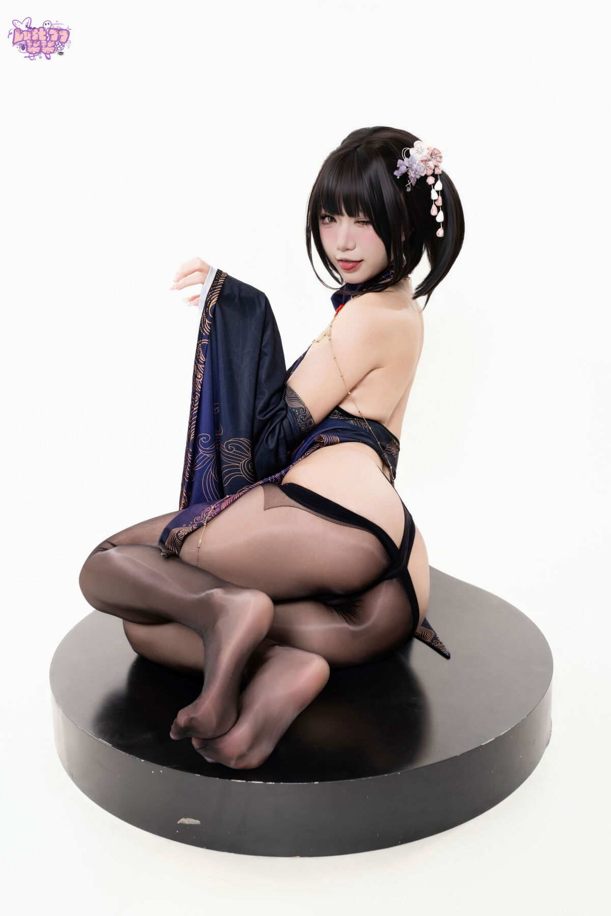 Coser@ Qi Qi Be Good - Zidian (70P) Coser@ Qi Qi Be Good - Zidian (70P)