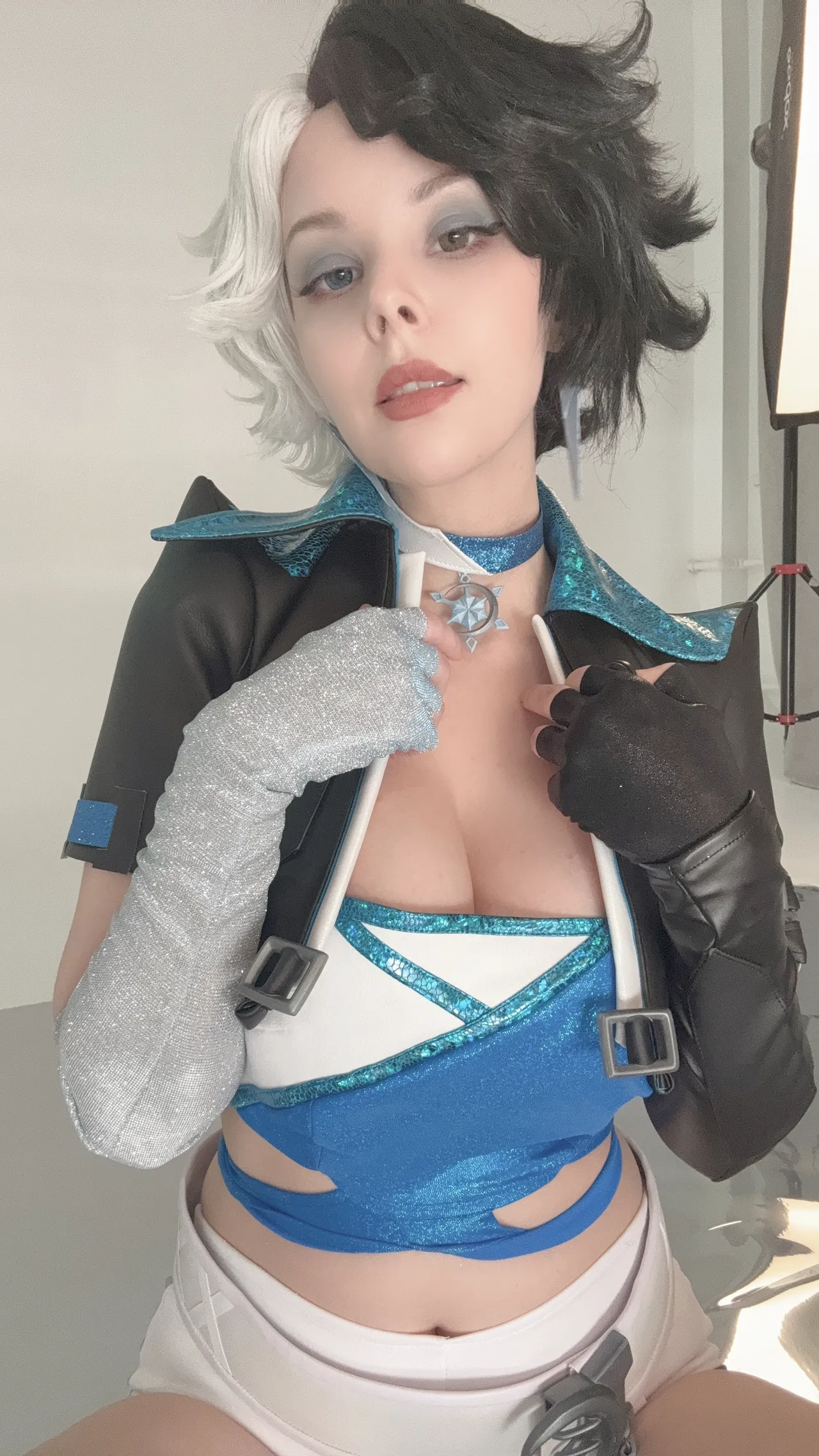Helly Valentine - Luna Snow selfie Helly Valentine - Luna Snow selfie