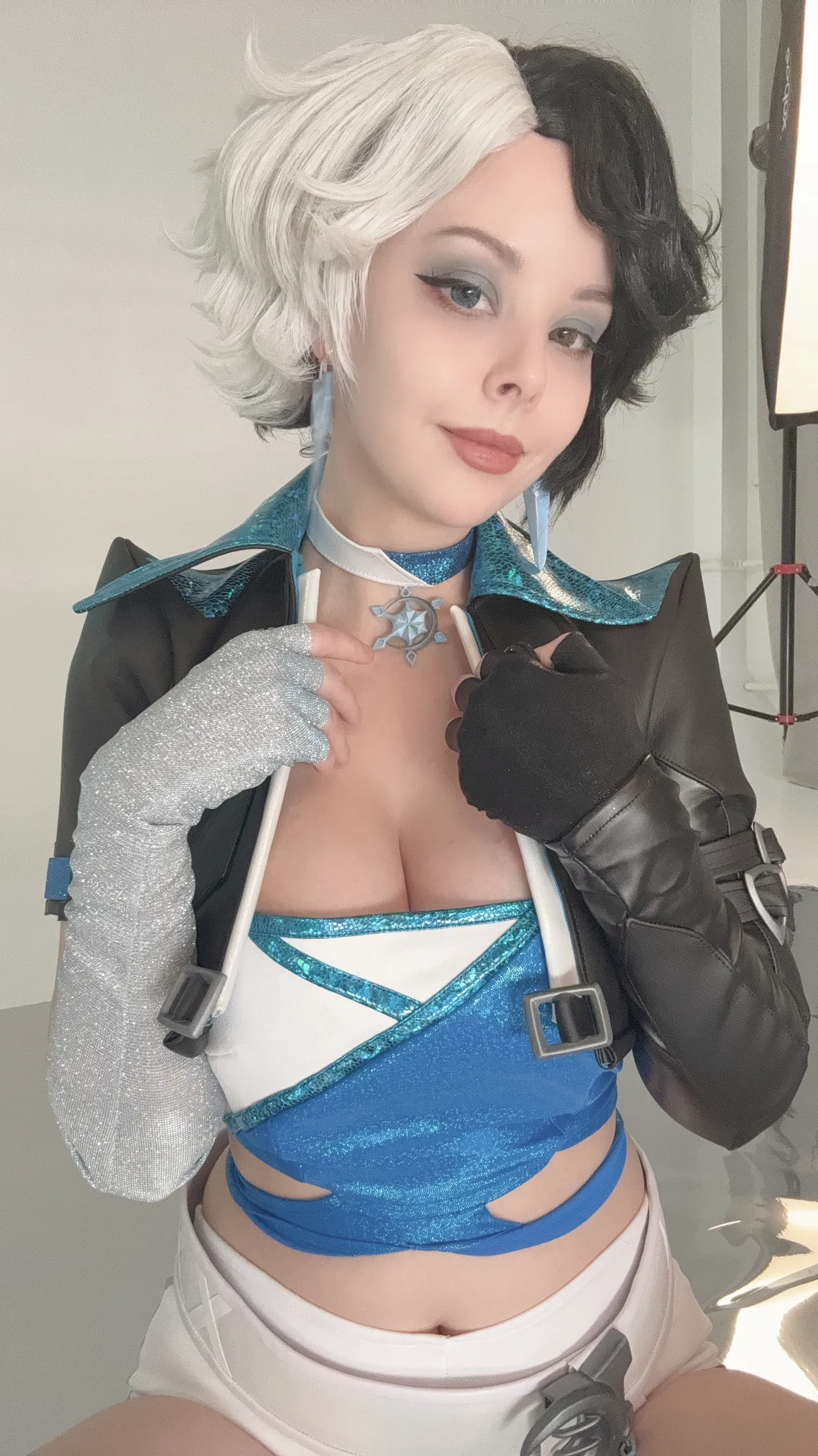 Helly Valentine - Luna Snow selfie Helly Valentine - Luna Snow selfie
