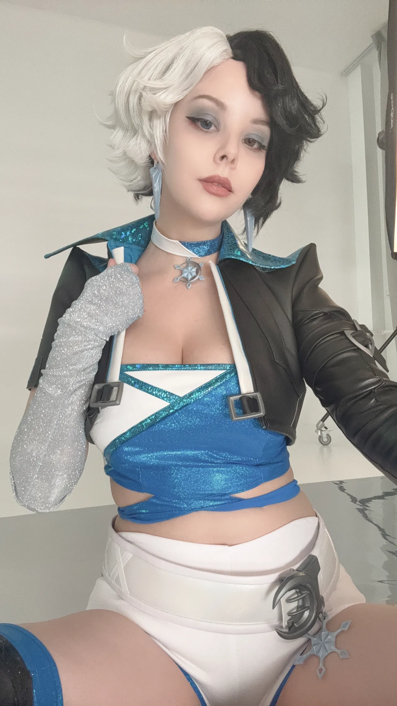 Helly Valentine - Luna Snow selfie Helly Valentine - Luna Snow selfie