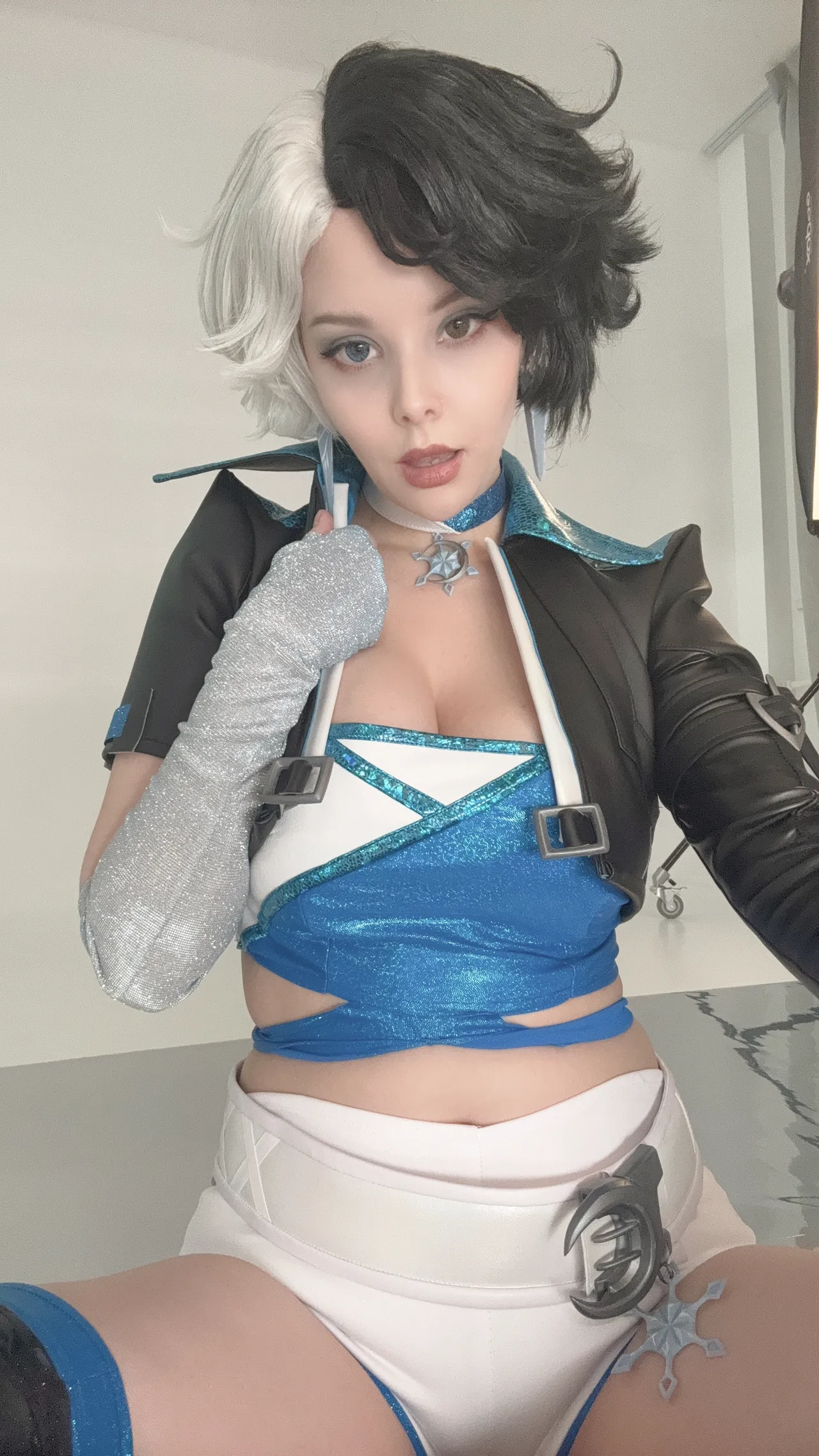 Helly Valentine - Luna Snow selfie Helly Valentine - Luna Snow selfie