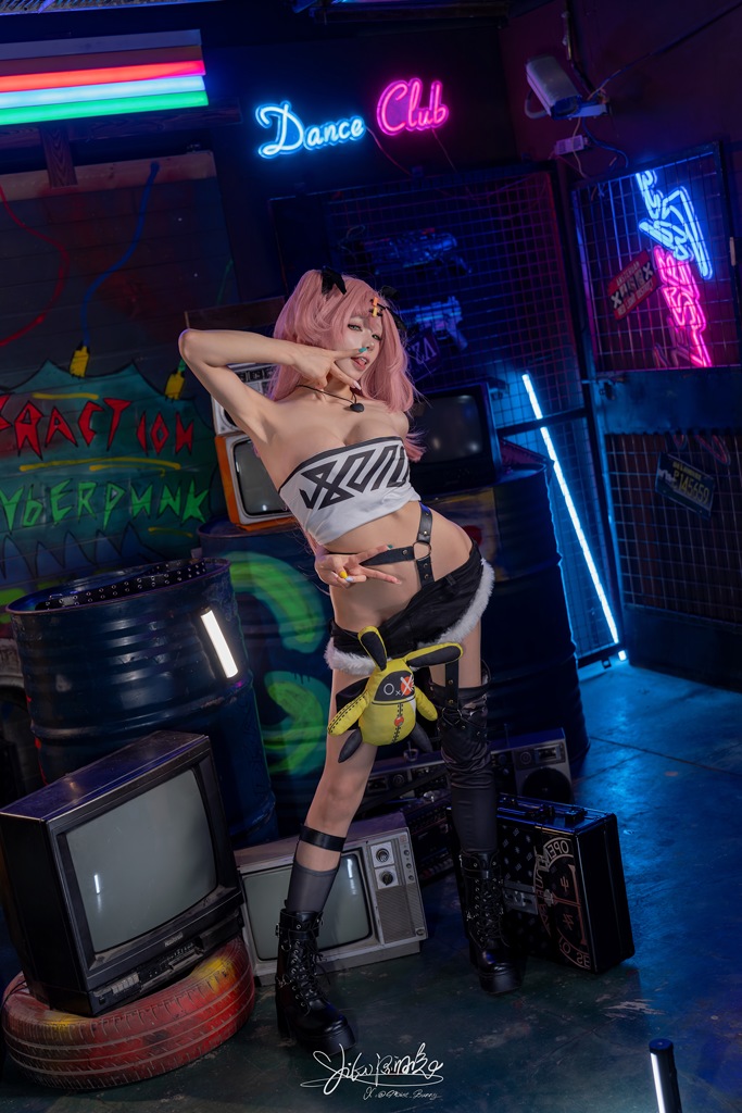 Yaokoututu 咬人小小兔 – Nicole (Zenless Zone Zero) Yaokoututu 咬人小小兔 – Nicole (Zenless Zone Zero)
