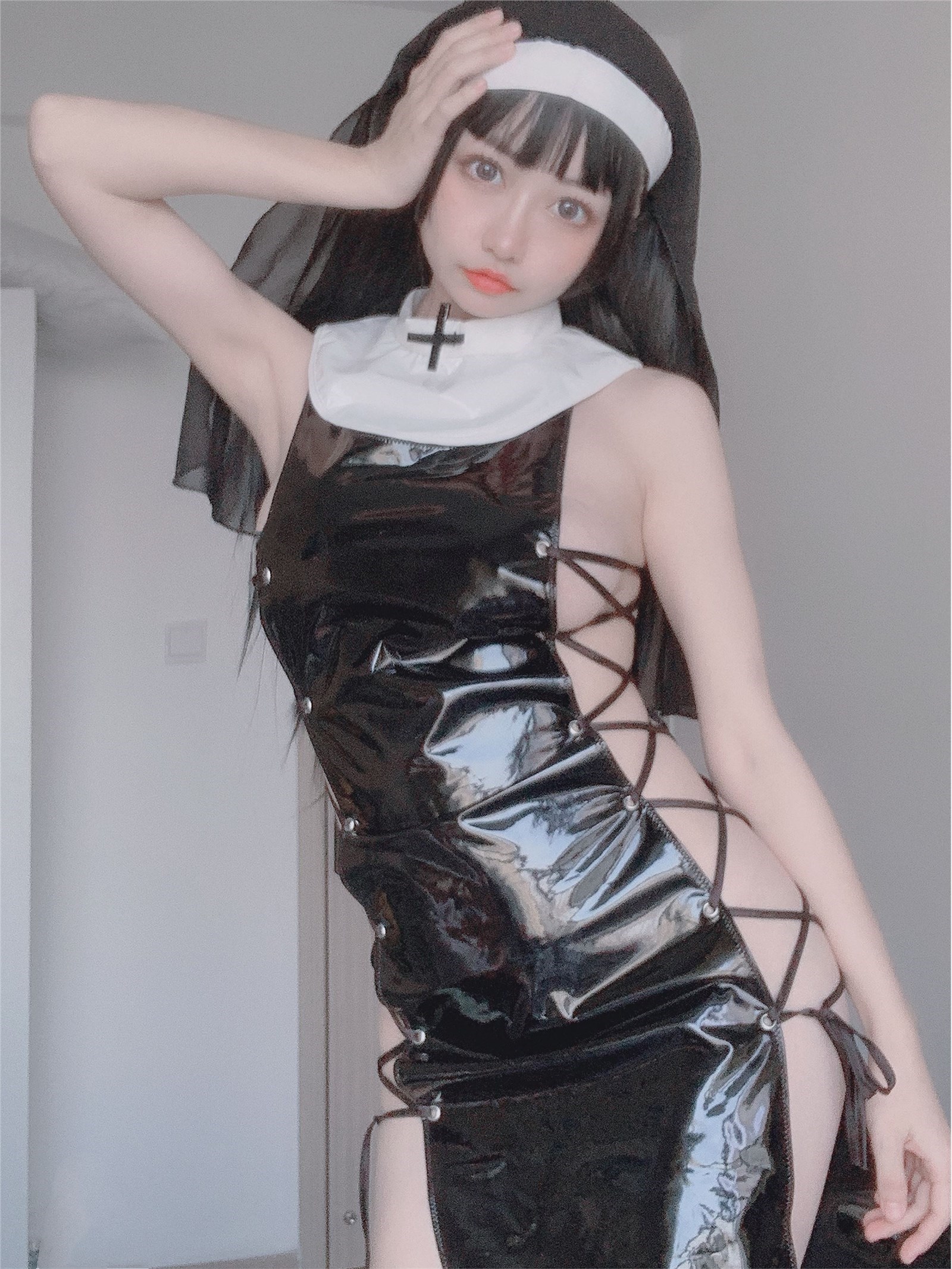 Divinity without a tail - Sister 02 Divinity without a tail - Sister 02