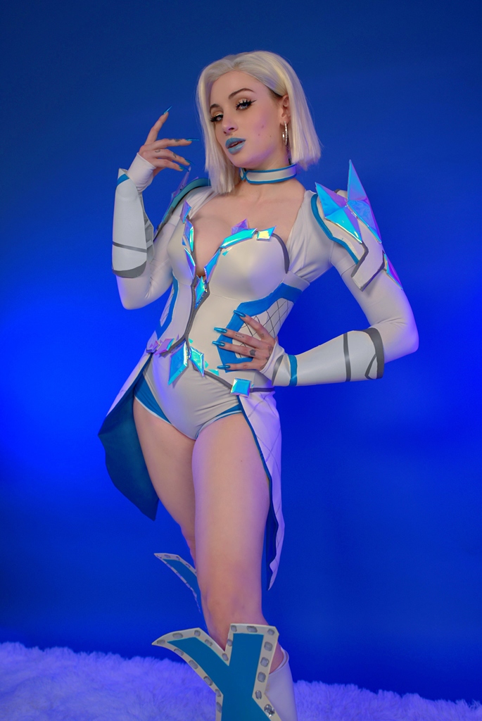 Kayla Erin – Emma Frost 1 Kayla Erin – Emma Frost 1