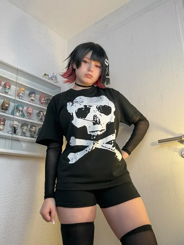 Upminaa - Ellen Joe Upminaa - Ellen Joe