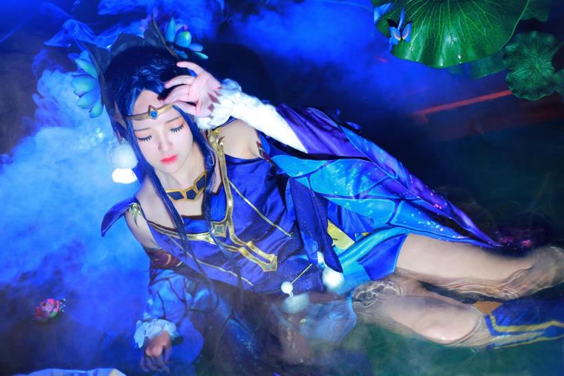Summer 檸檸 - Champion Eiyao COS 貂蟬 Water Scene Summer 檸檸 - Champion Eiyao COS 貂蟬 Water Scene