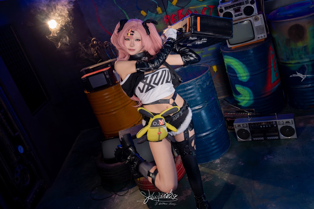 Yaokoututu 咬人小小兔 – Nicole (Zenless Zone Zero) Yaokoututu 咬人小小兔 – Nicole (Zenless Zone Zero)