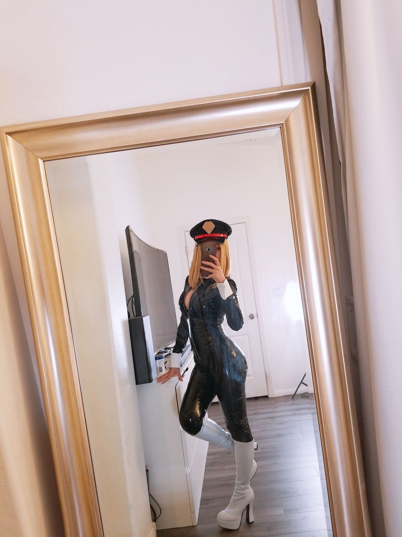Rinnie Riot - Camie Rinnie Riot - Camie