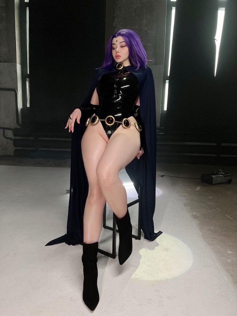 Alina Becker – Raven 3 Alina Becker – Raven 3