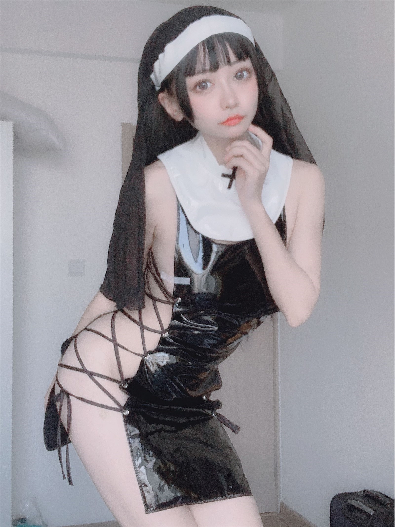 Divinity without a tail - Sister 02 Divinity without a tail - Sister 02