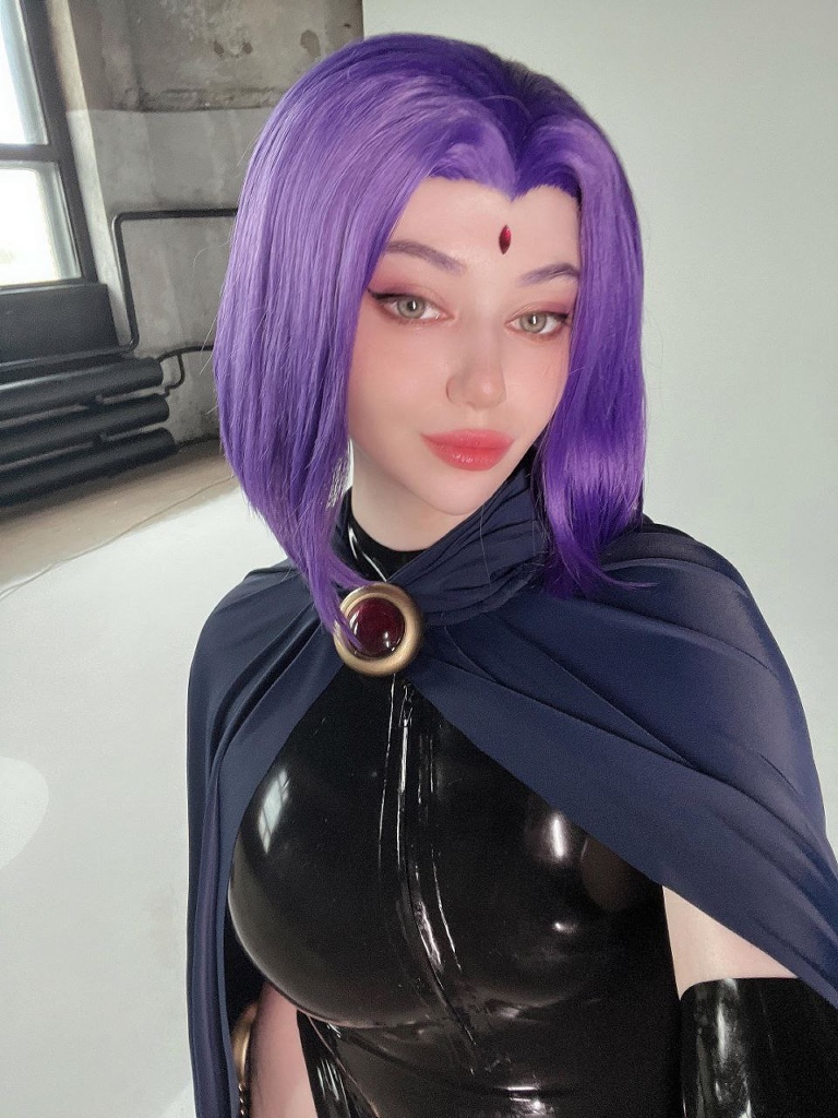 Alina Becker – Raven 3 Alina Becker – Raven 3