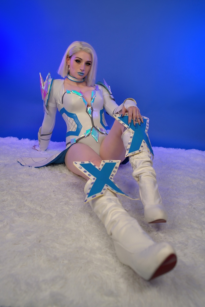Kayla Erin – Emma Frost 1 Kayla Erin – Emma Frost 1
