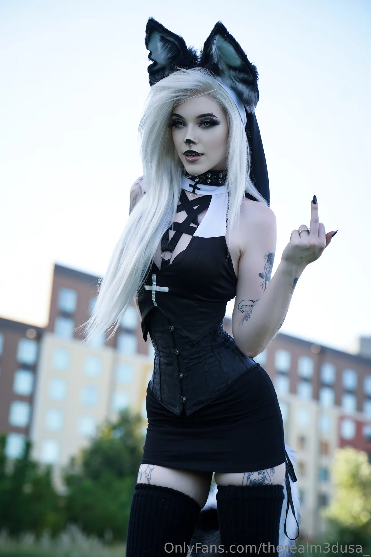 Medusa Black - Loona 4 Medusa Black - Loona 4