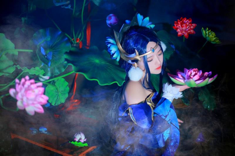 Summer 檸檸 - Champion Eiyao COS 貂蟬 Water Scene Summer 檸檸 - Champion Eiyao COS 貂蟬 Water Scene