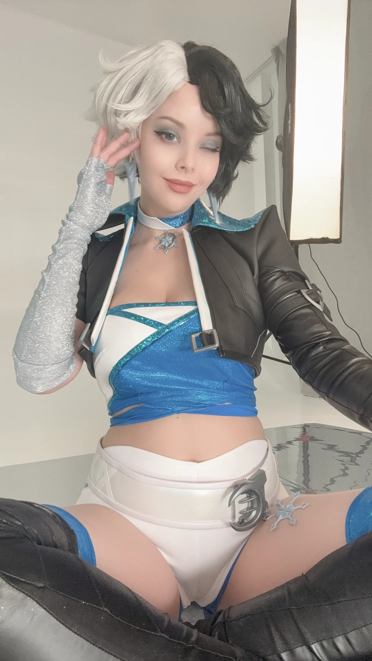 Helly Valentine - Luna Snow selfie Helly Valentine - Luna Snow selfie