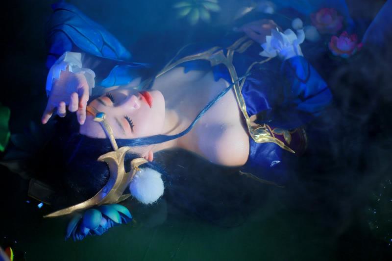 Summer 檸檸 - Champion Eiyao COS 貂蟬 Water Scene Summer 檸檸 - Champion Eiyao COS 貂蟬 Water Scene