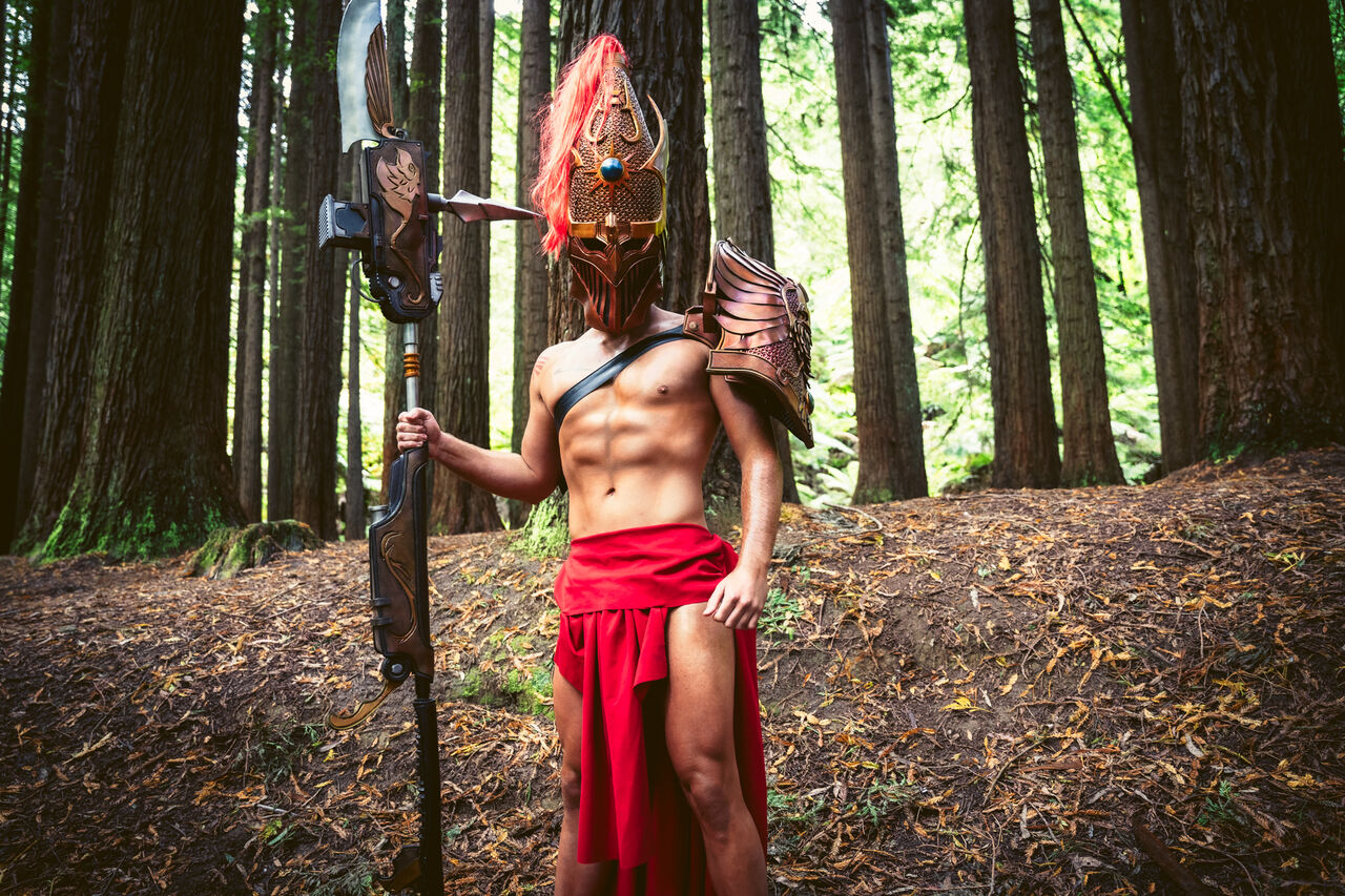 MajorKill - Warhammer40K - Adeptus Custodes cosplay MajorKill - Warhammer40K - Adeptus Custodes cosplay
