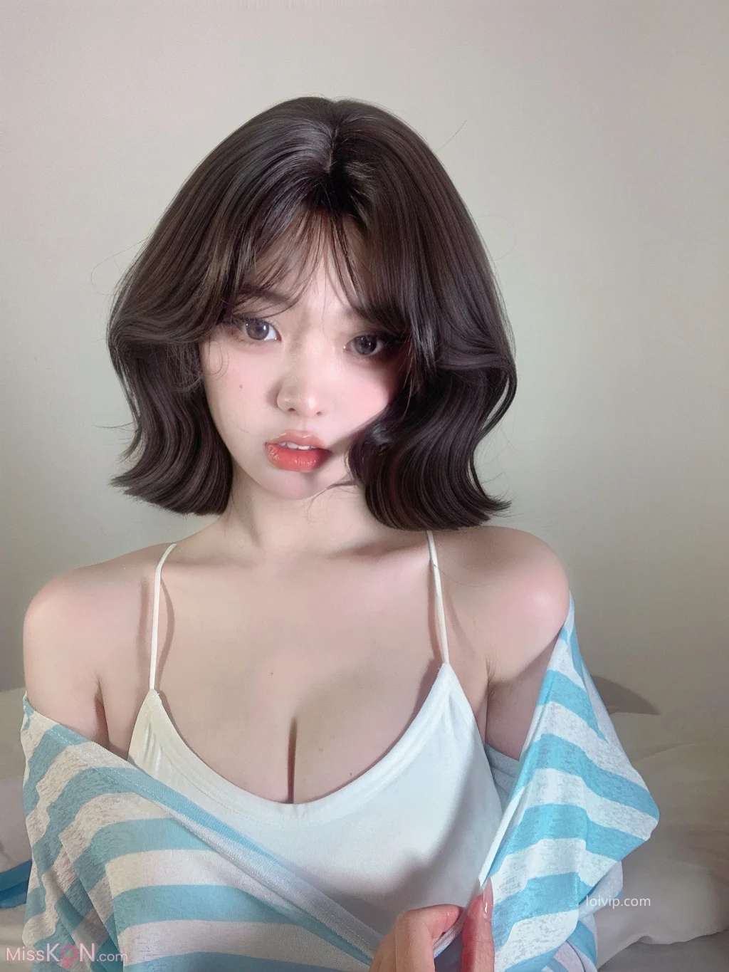 Coser@ Your True U: Stay-at-Home Girlfriend (99 photos + 1 video) Coser@ Your True U: Stay-at-Home Girlfriend (99 photos + 1 video)