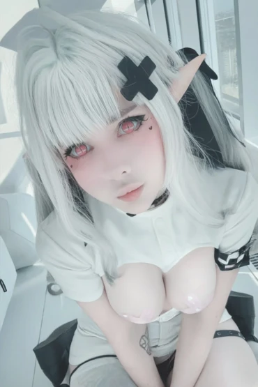 Fraulenmilk 5 Fraulenmilk