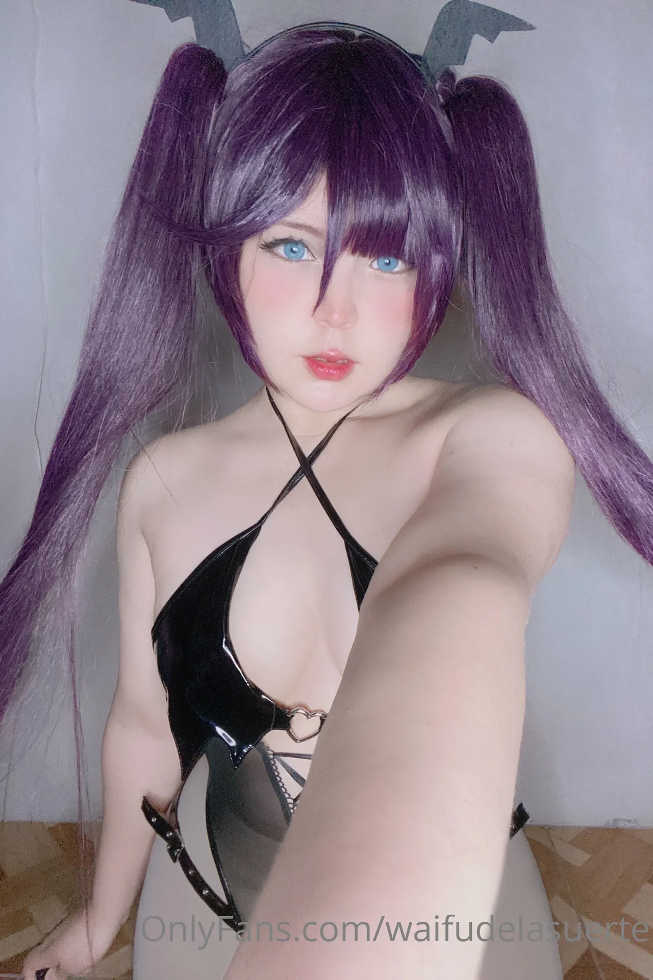 Tefyyxd - Mona Tefyyxd - Mona