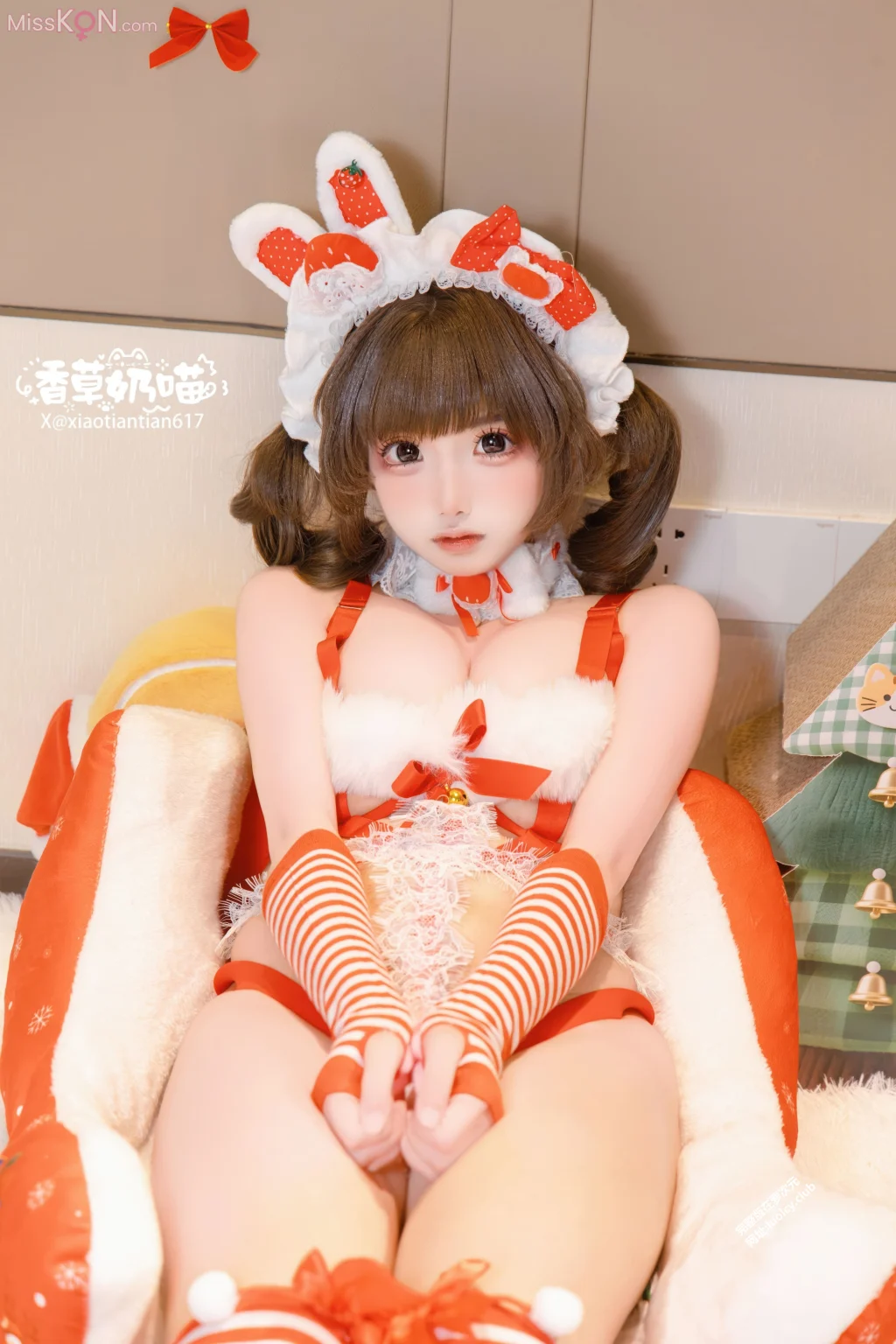 Coser@香草奶喵: 圣诞礼物 (135 photos + 25 videos) Coser@香草奶喵: 圣诞礼物 (135 photos + 25 videos)