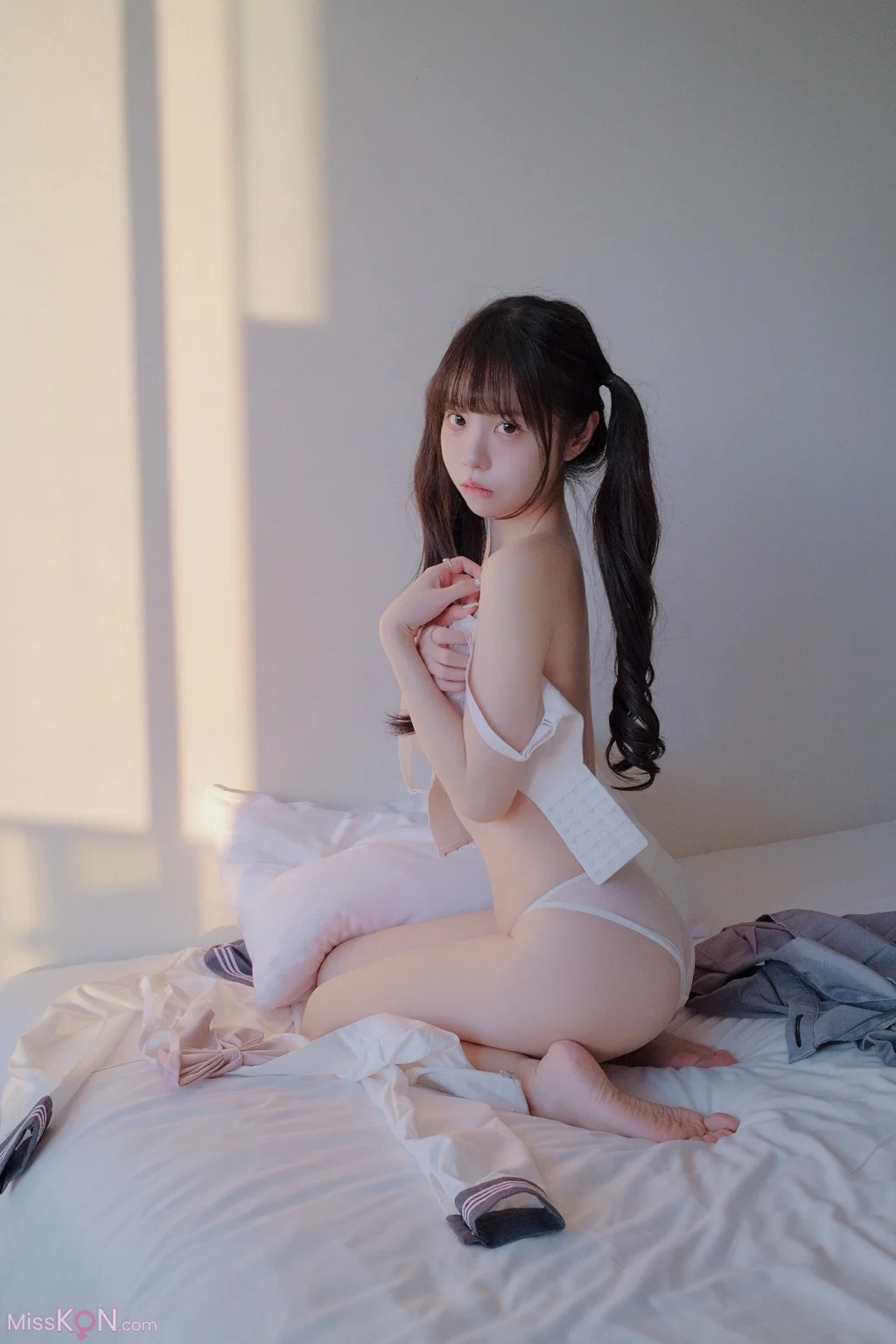 Coser@ Coco Little White Rabbit: Private Time After School (48 photos) Coser@ Coco Little White Rabbit: Private Time After School (48 photos)