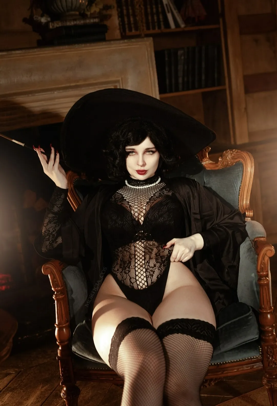 Mia Green Tea - Lady Dimitrescu Mia Green Tea - Lady Dimitrescu
