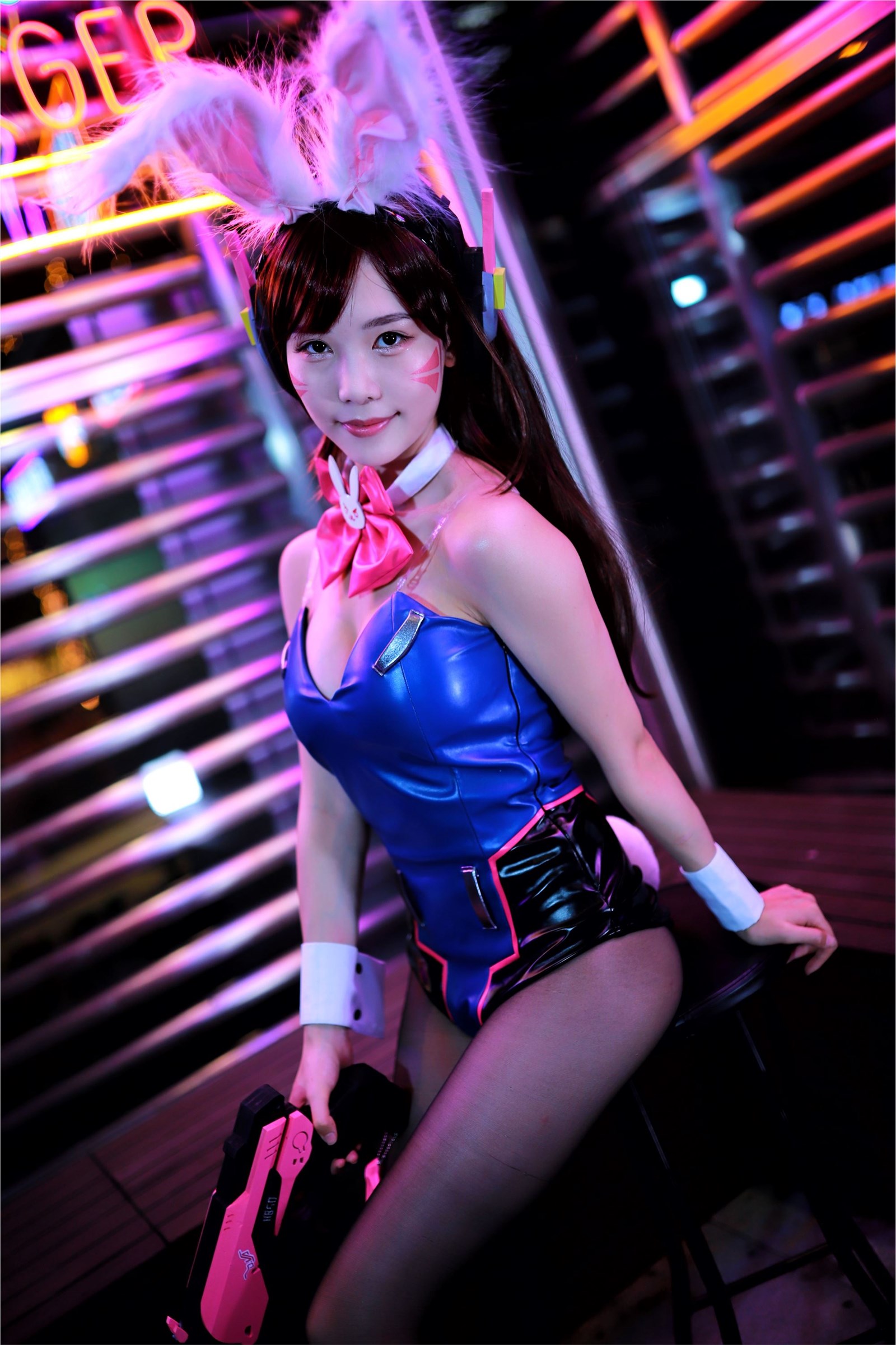 No.042 DVA 1 No.042 DVA 1
