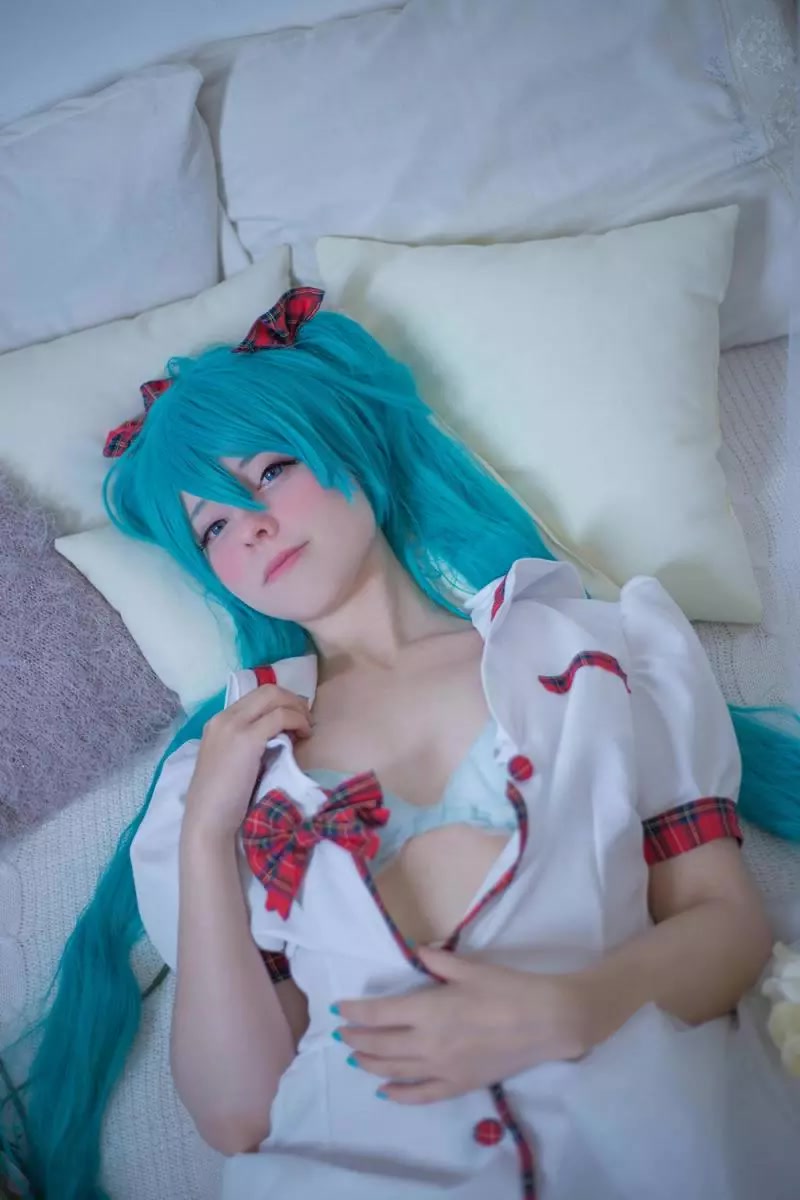Saya Scarlet 2 Saya Scarlet 2