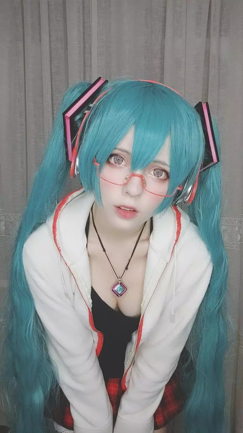 Saya Scarlet 2 Saya Scarlet 2