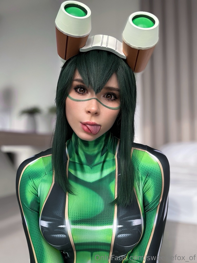 Sweetie Fox as Tsuyu Asui Sweetie Fox as Tsuyu Asui