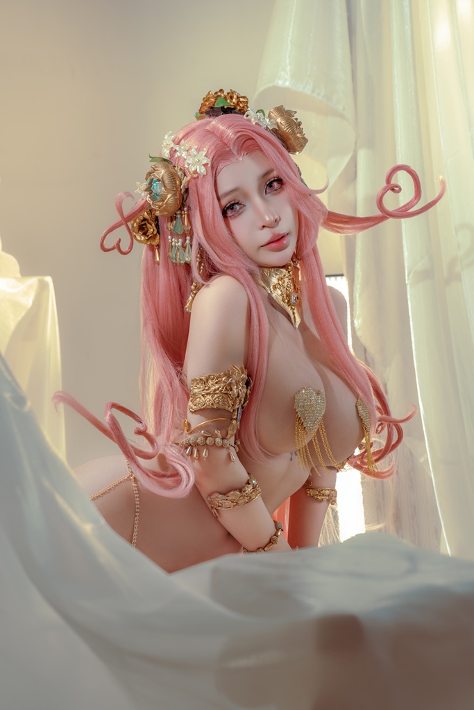 Umeko J – Aphrodite (Hades) Umeko J – Aphrodite (Hades)