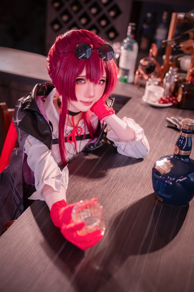 Sally Dorasnow – Kafka (Honkai: Star Rail) Sally Dorasnow – Kafka (Honkai: Star Rail)