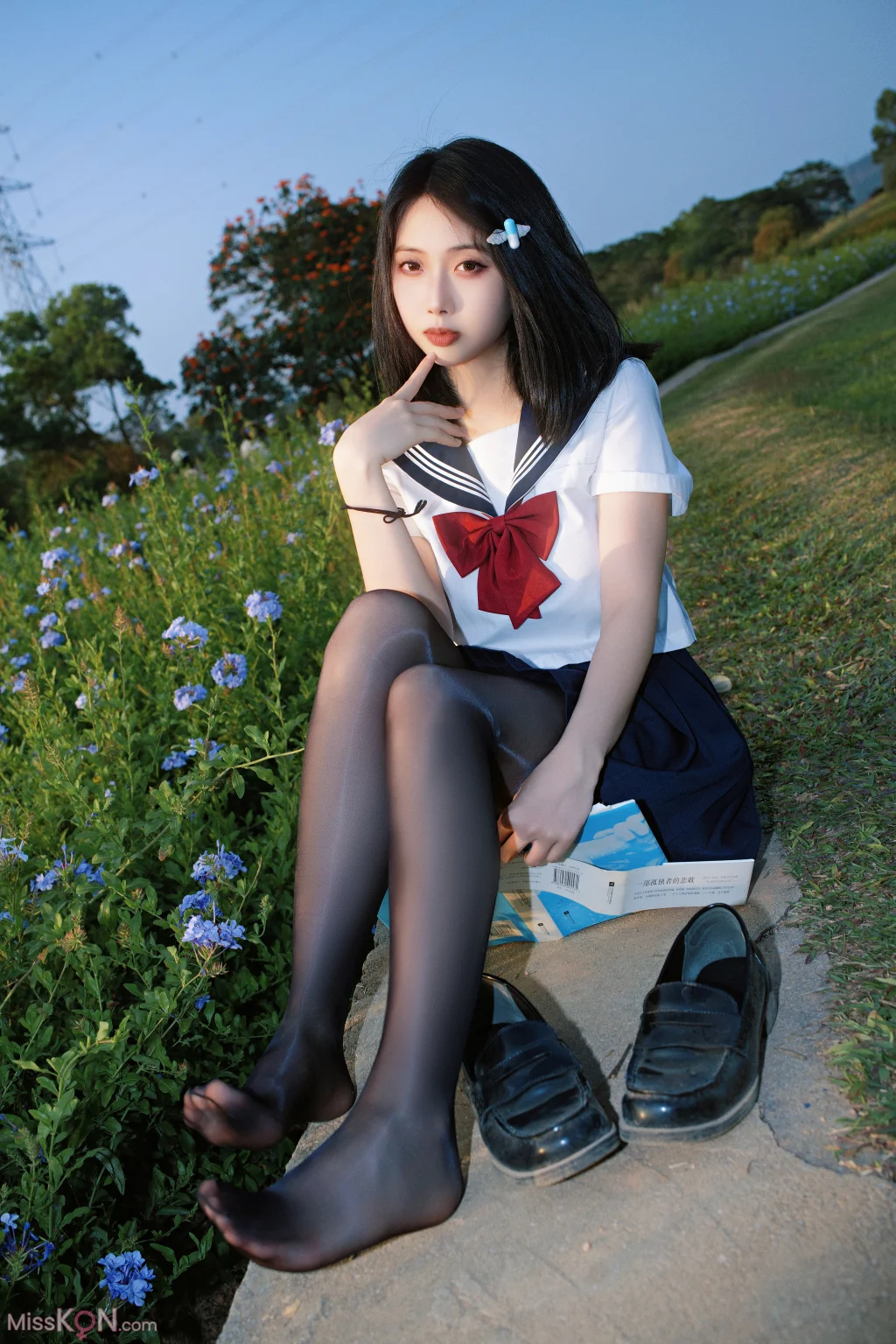 Coser@ Seven Red Beans: Blue Flower JK (39 photos) Coser@ Seven Red Beans: Blue Flower JK (39 photos)