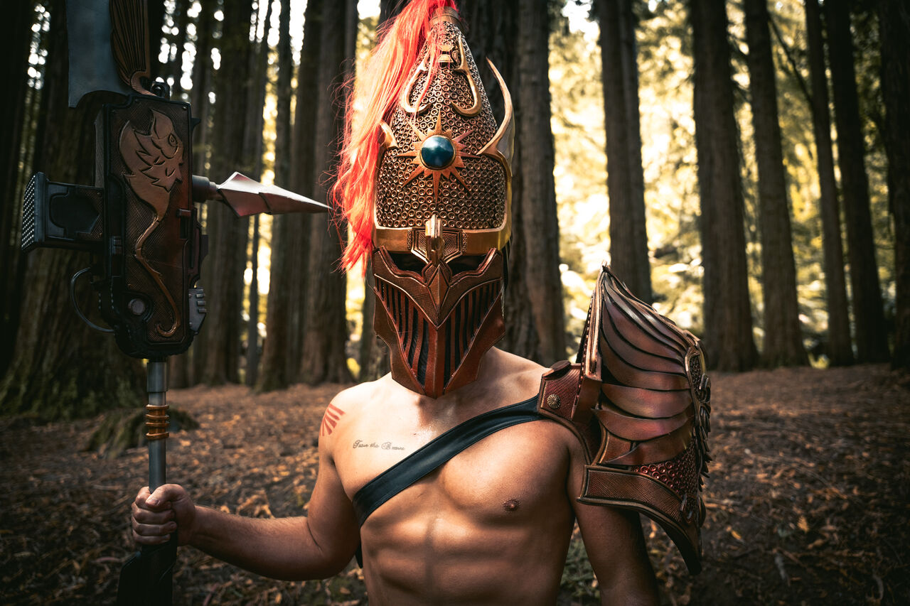 MajorKill - Warhammer40K - Adeptus Custodes cosplay MajorKill - Warhammer40K - Adeptus Custodes cosplay