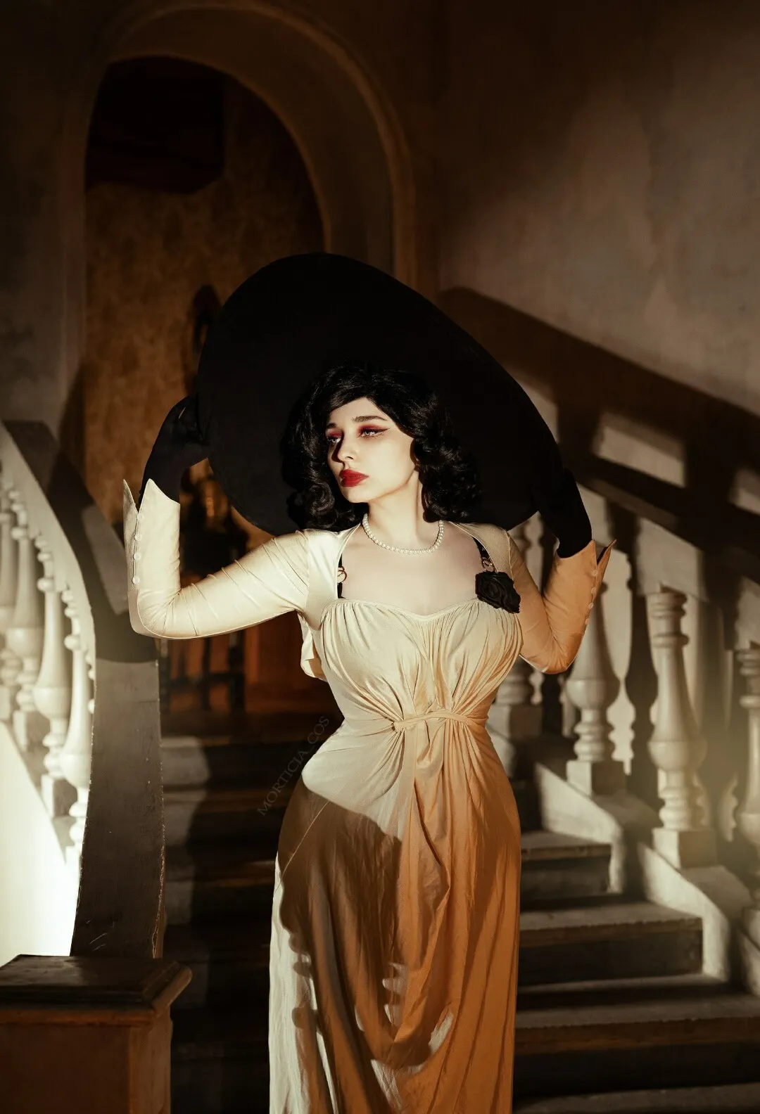 Mia Green Tea - Lady Dimitrescu Mia Green Tea - Lady Dimitrescu